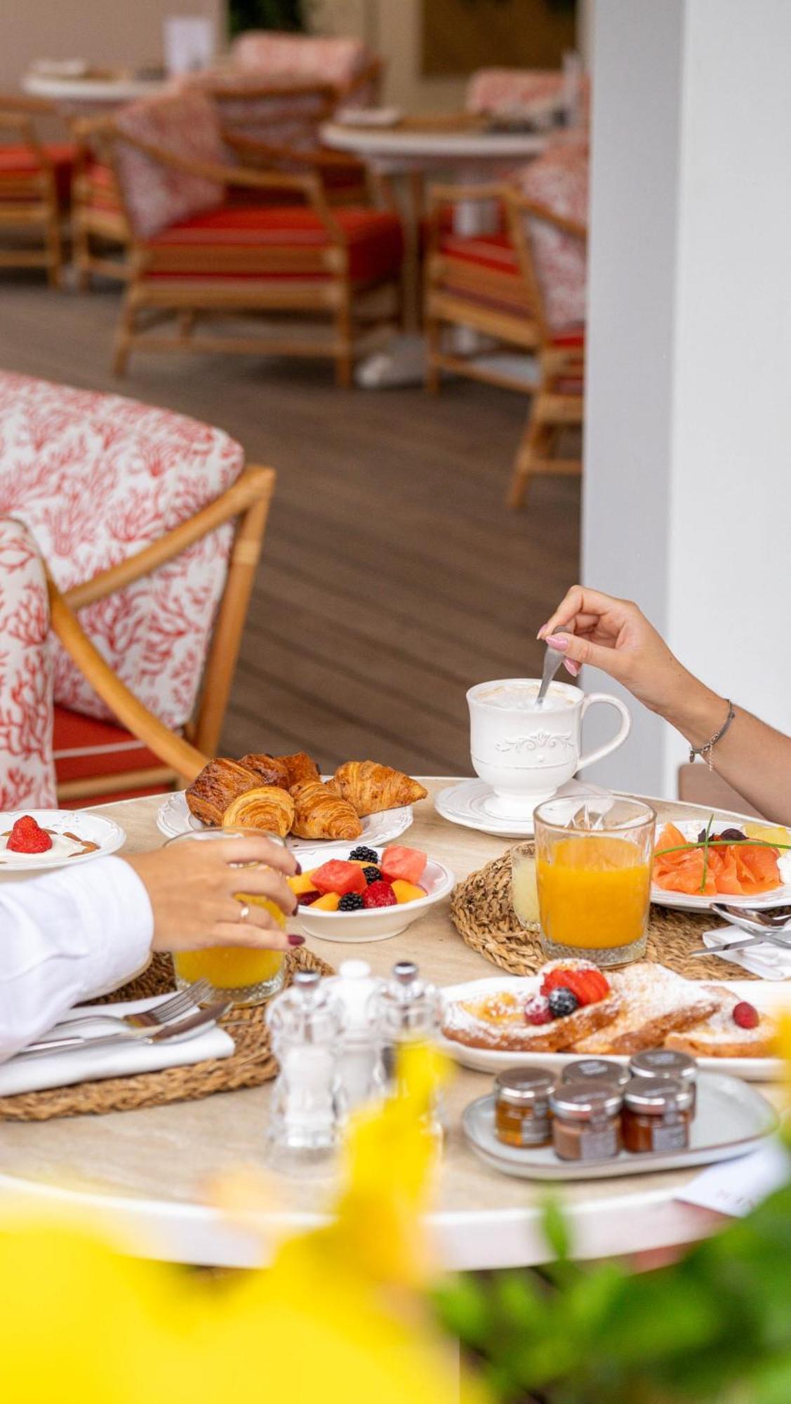 Hotel La Tartane סן טרופז מראה חיצוני תמונה